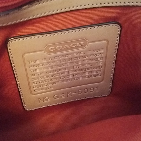 Coach shoulder bag - Picture 4 of 8